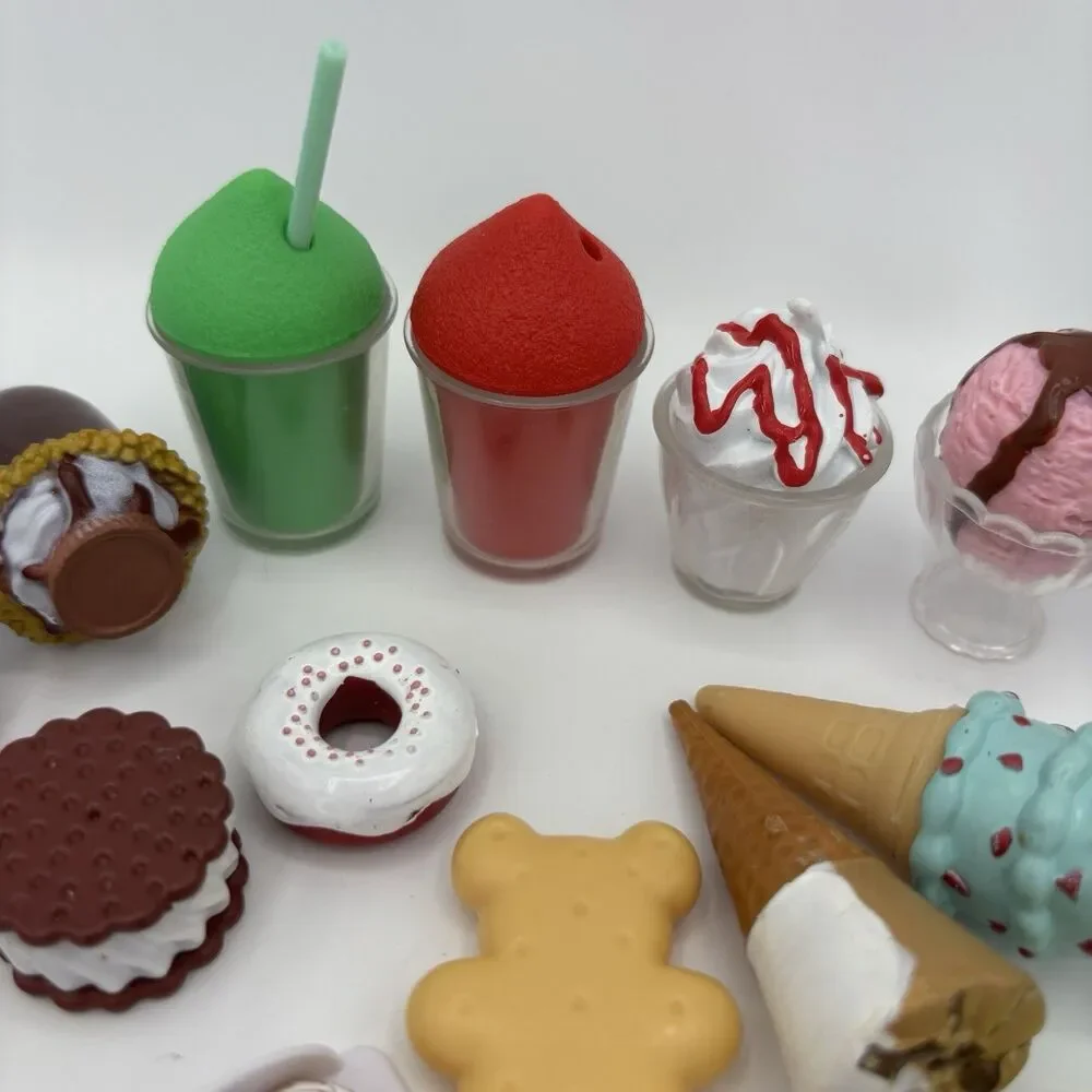 OG Our Generation Sweet Stop Ice Cream Truck 20 Pieces Replacement Accessories